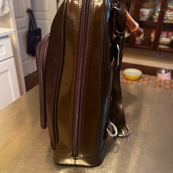 ❌RARE❌ GUCCI SLINGBAG W/BAMBOO HANDLE - Picture 6 of 16